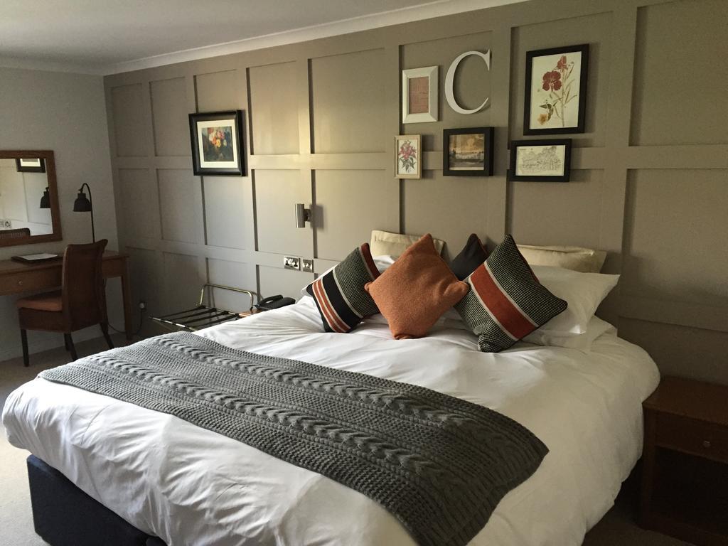 Crown Hotel Chertsey Chambre photo